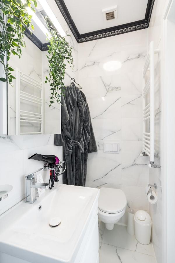 Monza Apartment-Ultracentral Букурещ Екстериор снимка