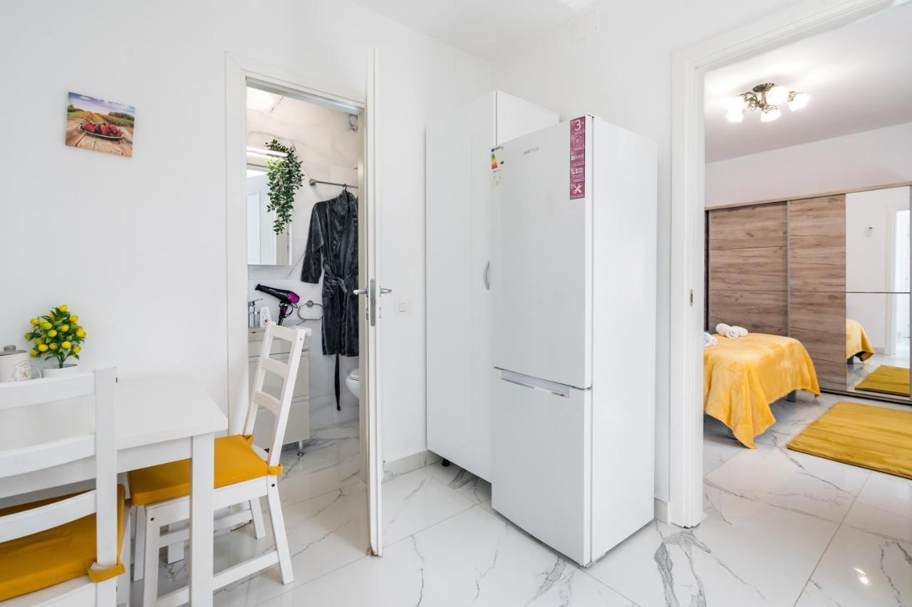 Monza Apartment-Ultracentral Букурещ Екстериор снимка