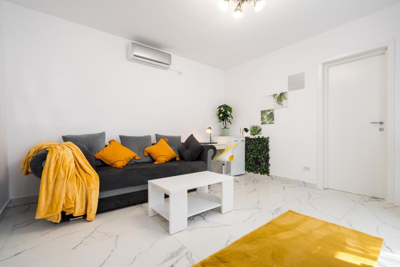 Monza Apartment-Ultracentral Букурещ Екстериор снимка