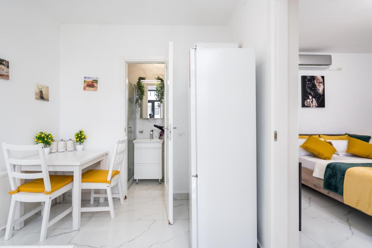 Monza Apartment-Ultracentral Букурещ Екстериор снимка
